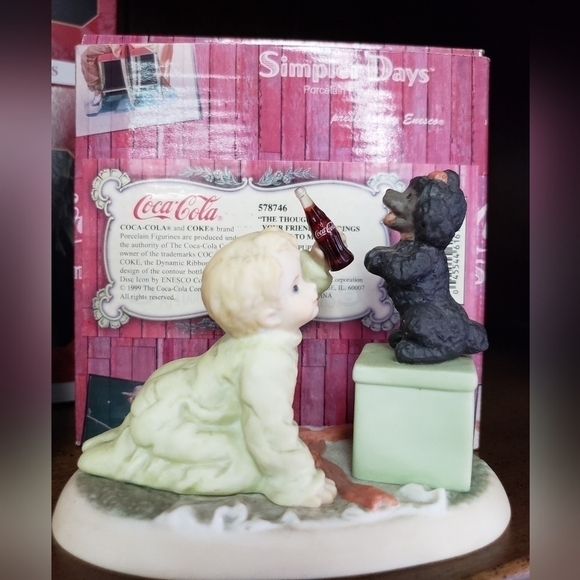 Coca Cola Figurine by Enesco, NWT - Picture 1 of 4